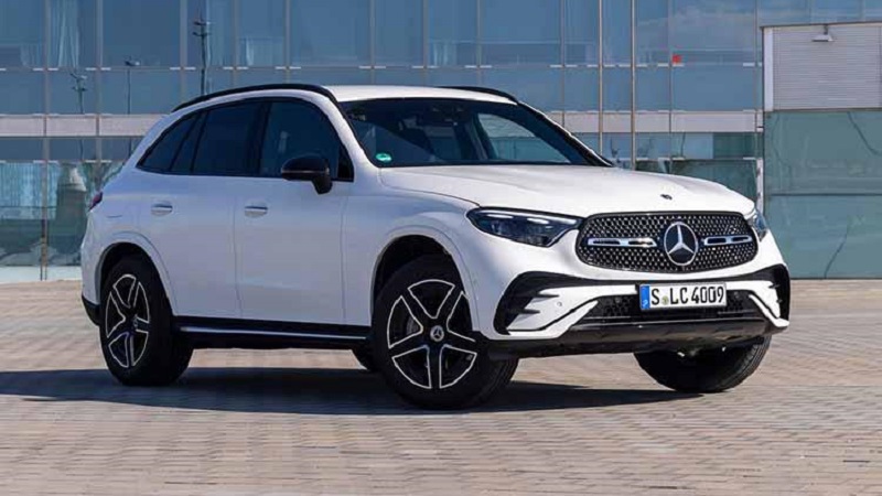 В заводскую комплектацию Mercedes-Benz GLC вошли шины Continental