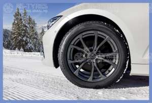 Goodyear Ultra Grip Performance 3 235/50 R19 99T