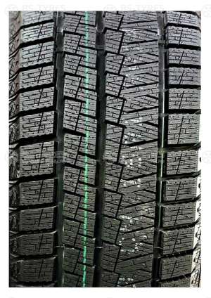 Kapsen SnowShoes AW33 215/55 R18 95H