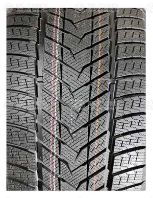 Roadmarch WinterXPro 999 275/50 R21 113H