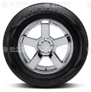 Roadstone N`Fera RU5 235/60 R18 107V