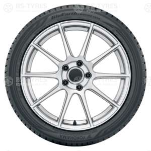Yokohama BluEarth Winter V906 225/50 R19 100V