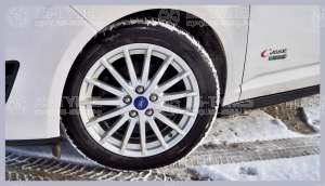 Michelin X-Ice 3 235/40 R18 95H